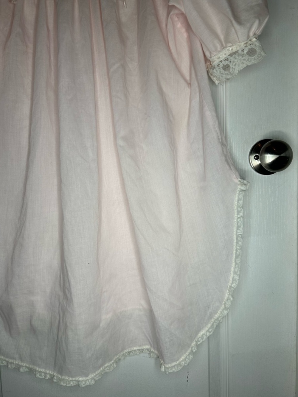 VTG Christian Dior Lingerie Nightgown Sz L Pale Pink Lace Trim Puff Sleeve USA - Picture 5 of 9